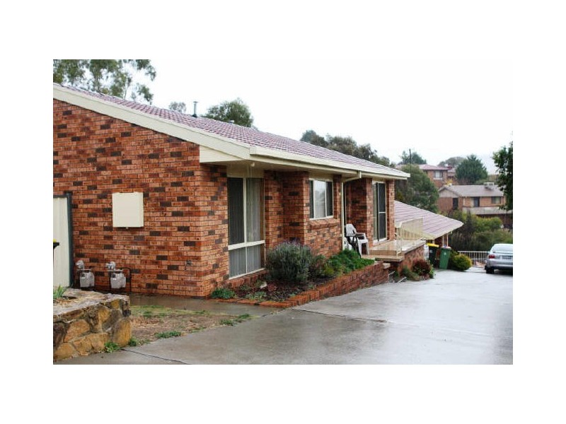 1&2/40 Emery Crescent, Queanbeyan NSW 2620