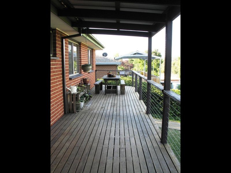 13 Monk Place, Queanbeyan NSW 2620