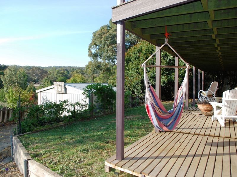 13 Monk Place, Queanbeyan NSW 2620