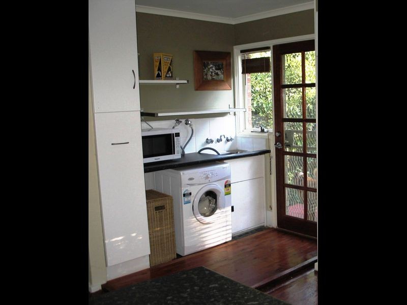 13 Monk Place, Queanbeyan NSW 2620