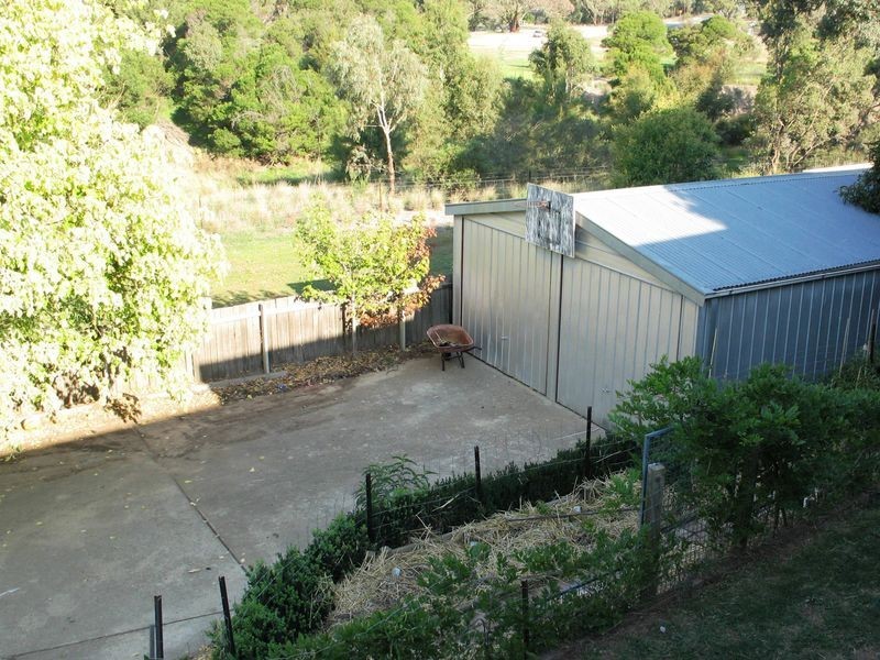 13 Monk Place, Queanbeyan NSW 2620