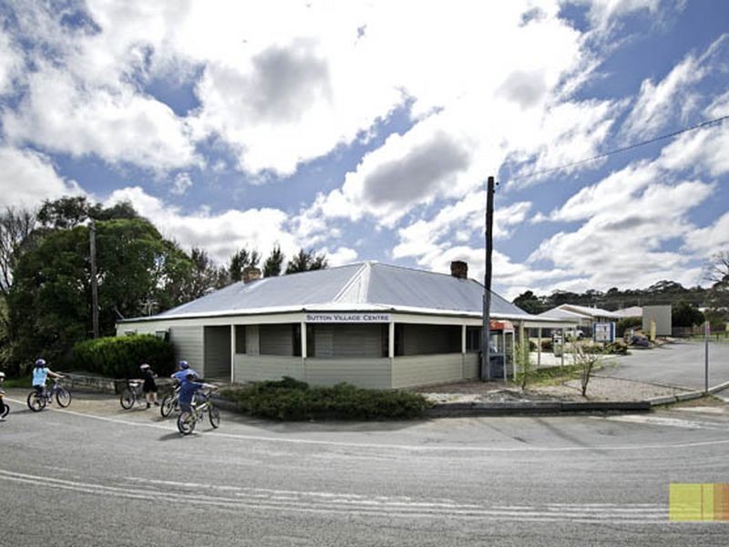 1 Victoria Street, Sutton NSW 2620