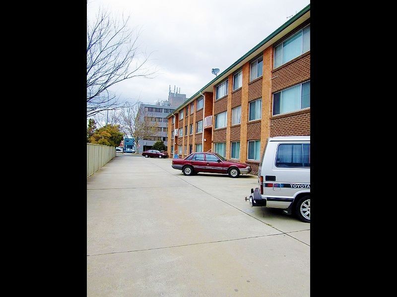 18/12 Morisset Street, Queanbeyan NSW 2620