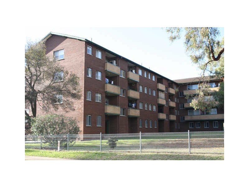 2/30 Trinculo Place, Queanbeyan NSW 2620