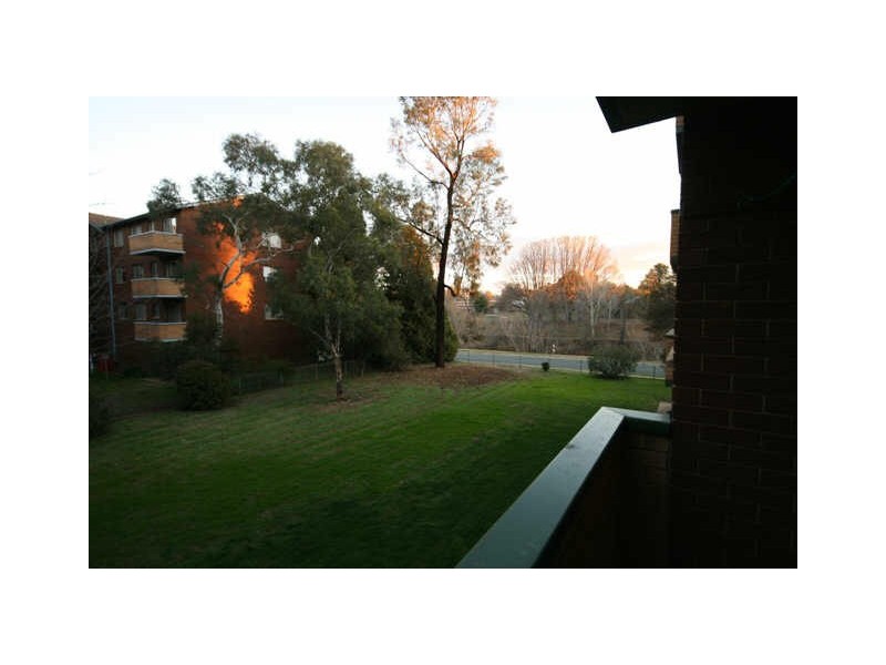 7/30 Trinculo Place, Queanbeyan NSW 2620