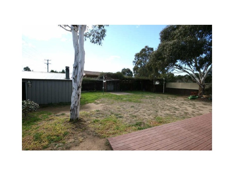 8 Oldfield Road, Queanbeyan NSW 2620