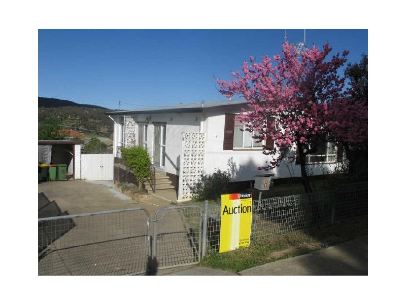 8 Atholbar Way, Queanbeyan NSW 2620