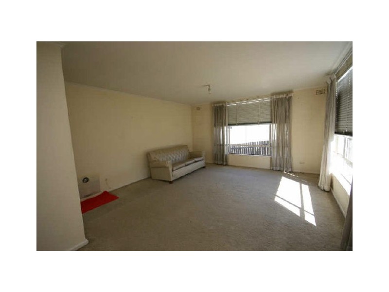 8 Atholbar Way, Queanbeyan NSW 2620