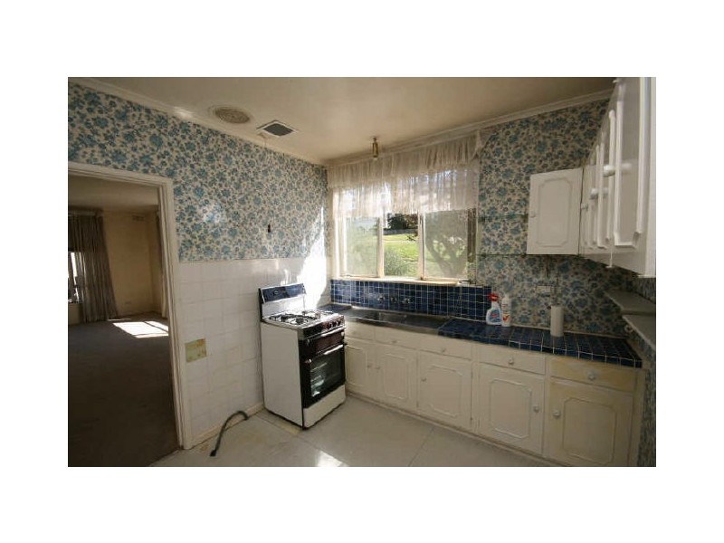 8 Atholbar Way, Queanbeyan NSW 2620