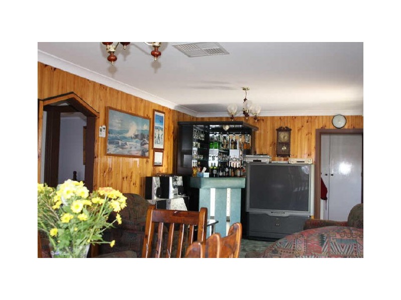 7 Meehan Close, Queanbeyan NSW 2620