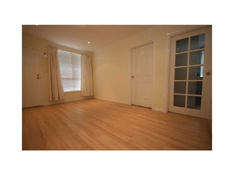 2/56 Henderson Road, Queanbeyan NSW 2620