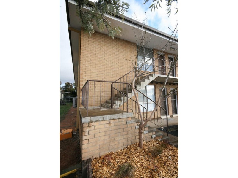 2/56 Henderson Road, Queanbeyan NSW 2620