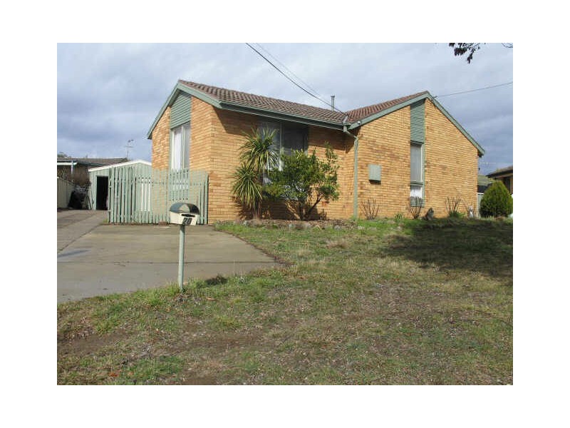 20 Malcolm Road, Queanbeyan NSW 2620