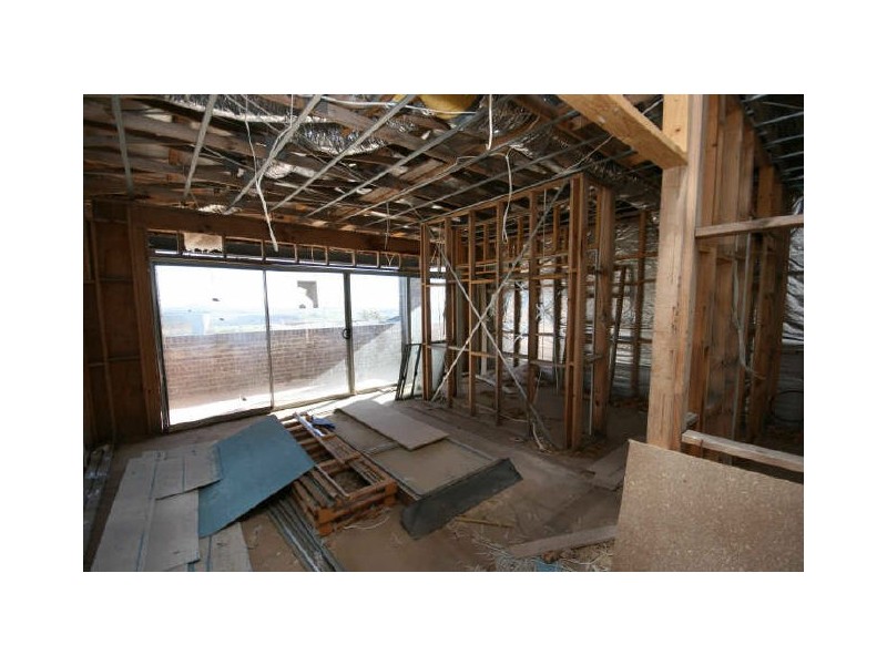 17 Myrtle Close, Jerrabomberra NSW 2619