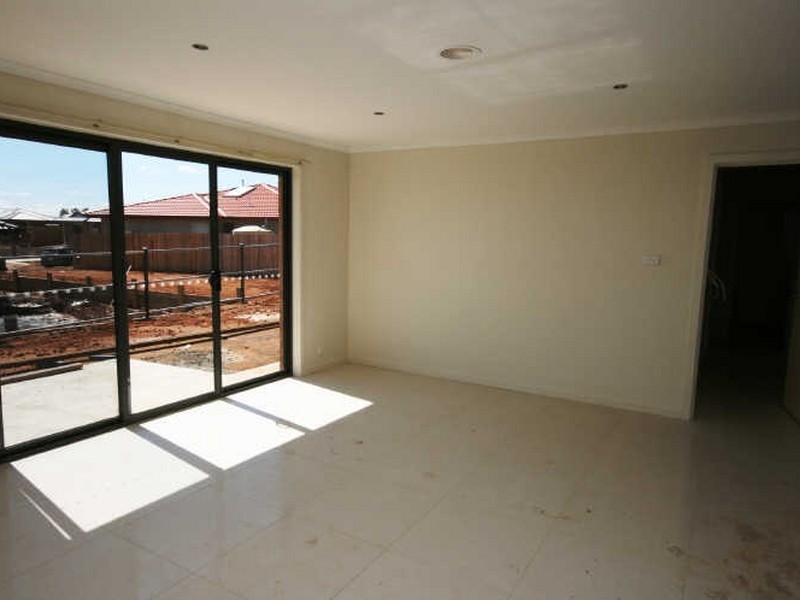 3 Gage Place, Macgregor ACT 2615