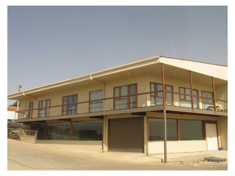 8/18 Ogilvie Crescent, Queanbeyan NSW 2620