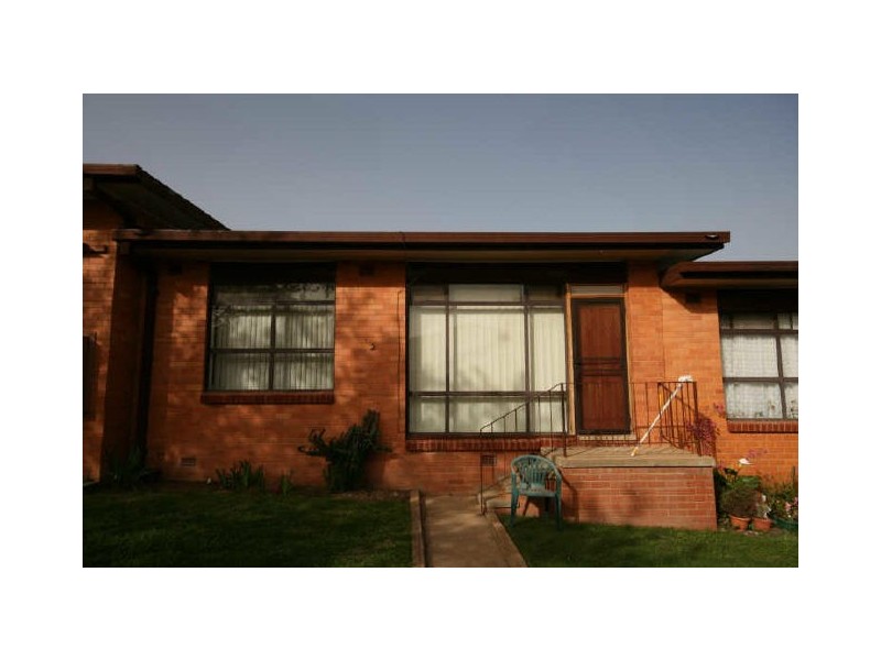 1-6/12 Blackall Avenue, Queanbeyan NSW 2620