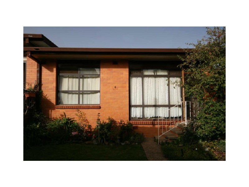 1-6/12 Blackall Avenue, Queanbeyan NSW 2620