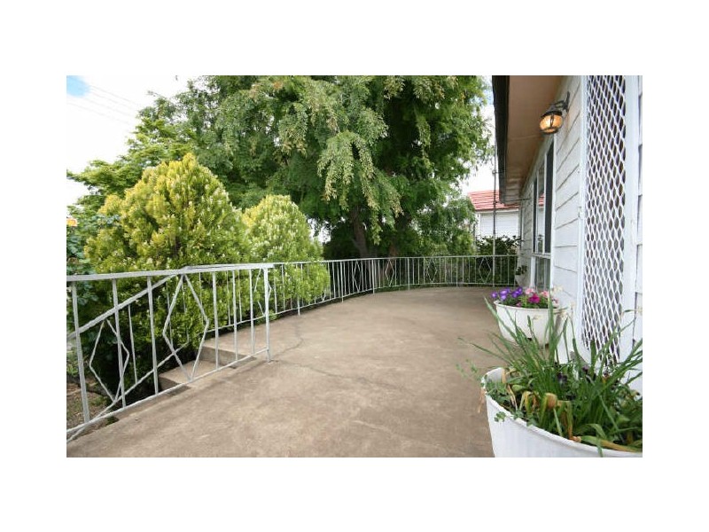 34 Thorpe Avenue, Queanbeyan NSW 2620