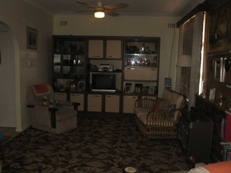 16 Gerald Street, Queanbeyan NSW 2620