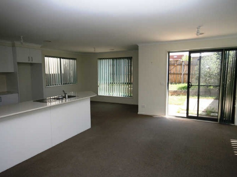 11/7-9 Waterloo Street, Queanbeyan NSW 2620