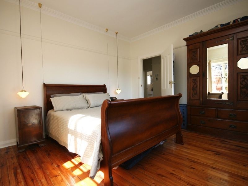 10 Bruce Street, Queanbeyan NSW 2620