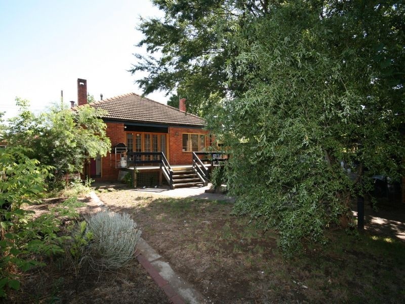 10 Bruce Street, Queanbeyan NSW 2620