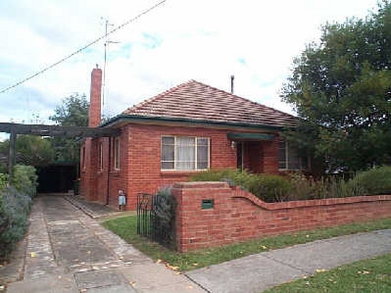 10 Bruce Street, Queanbeyan NSW 2620