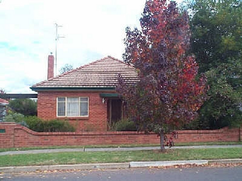 10 Bruce Street, Queanbeyan NSW 2620