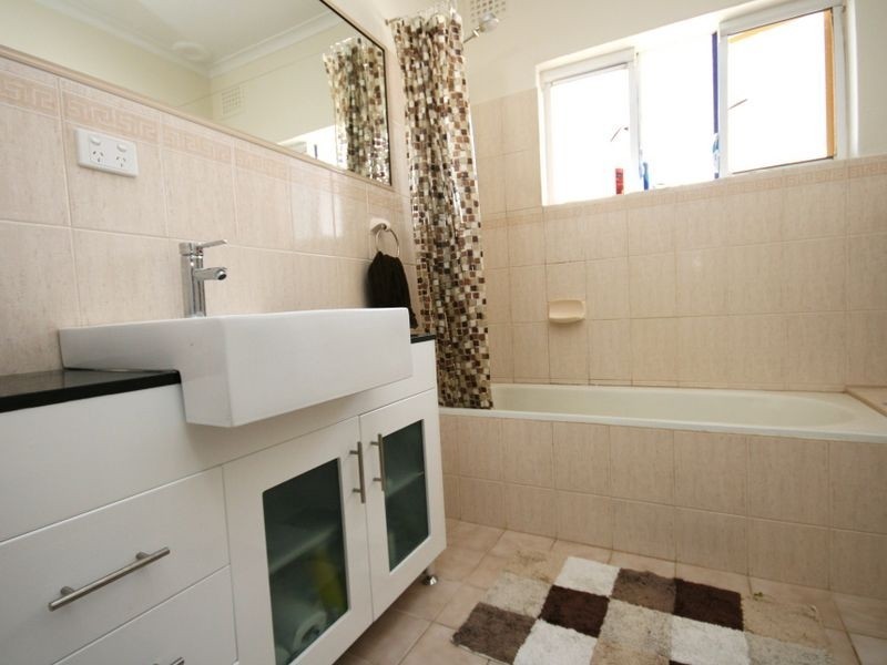 10 Bruce Street, Queanbeyan NSW 2620