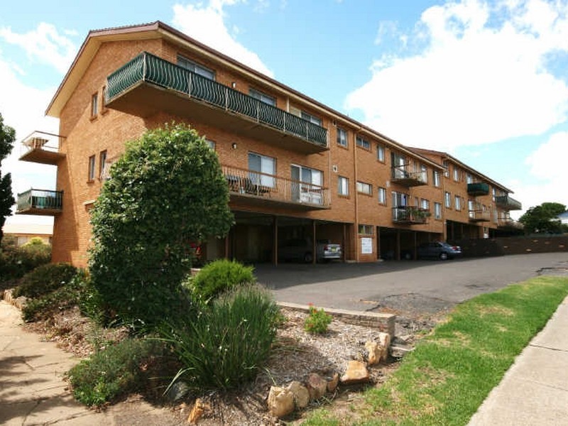 6/12 Federal Avenue, Queanbeyan NSW 2620