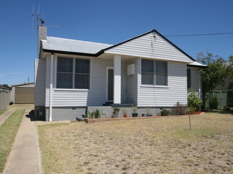 10 Gerald Street, Queanbeyan NSW 2620