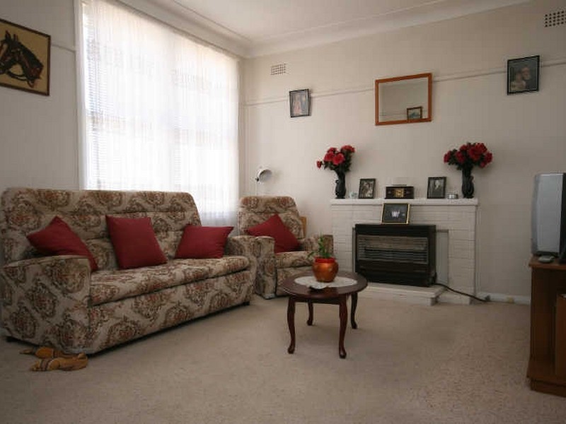 10 Gerald Street, Queanbeyan NSW 2620