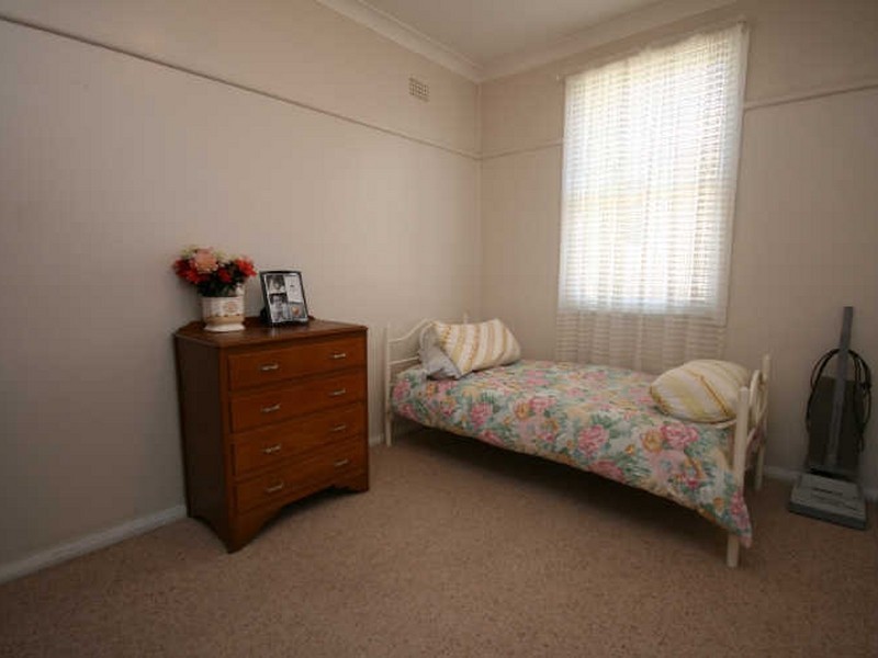 10 Gerald Street, Queanbeyan NSW 2620