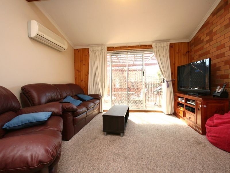 13/47 Christopher Cres, Queanbeyan NSW 2620