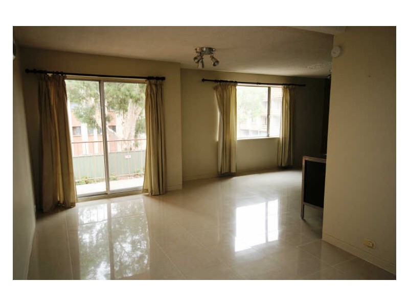 16/9 Crest Road, Queanbeyan NSW 2620