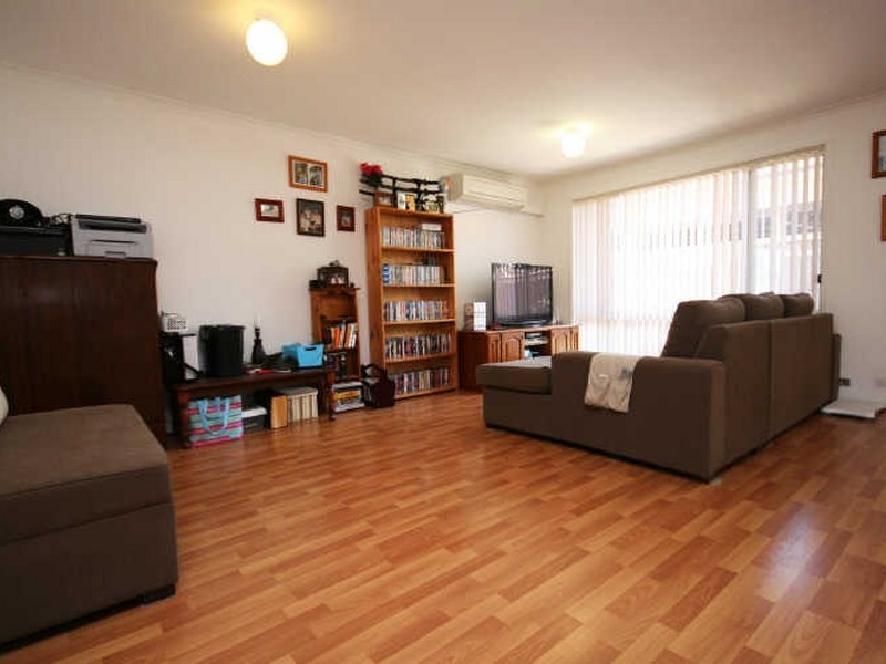 2/41 Carinya Street, Queanbeyan NSW 2620