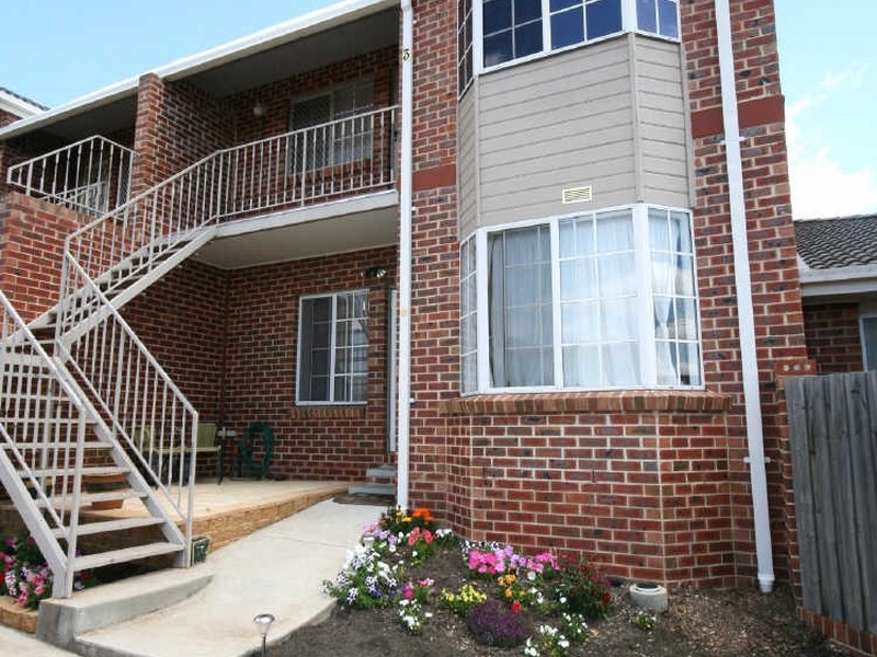 2/41 Carinya Street, Queanbeyan NSW 2620