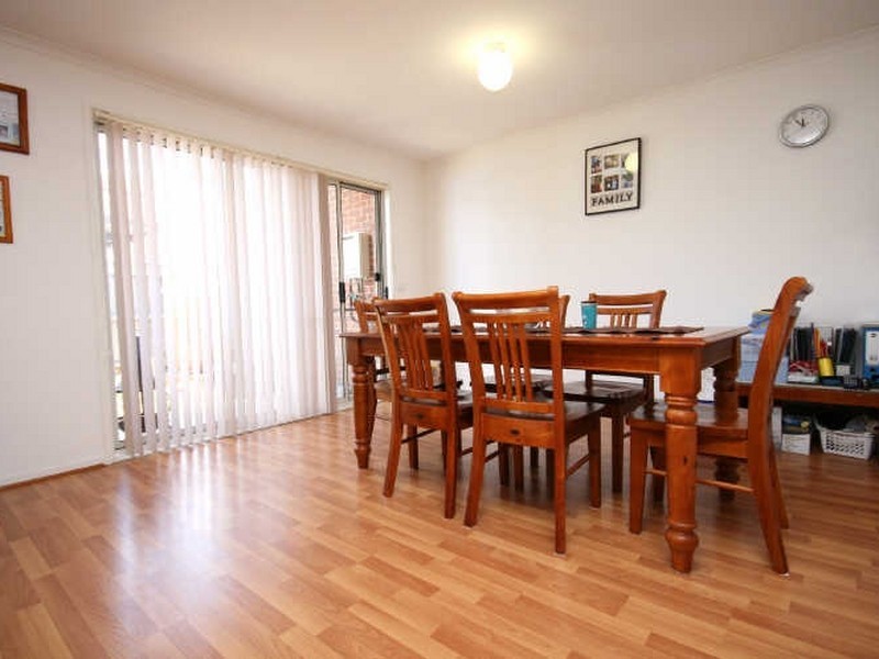 2/41 Carinya Street, Queanbeyan NSW 2620