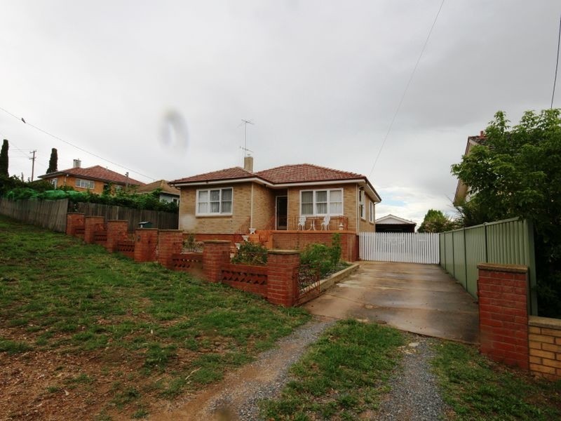 39&41 Crest Road, Queanbeyan NSW 2620