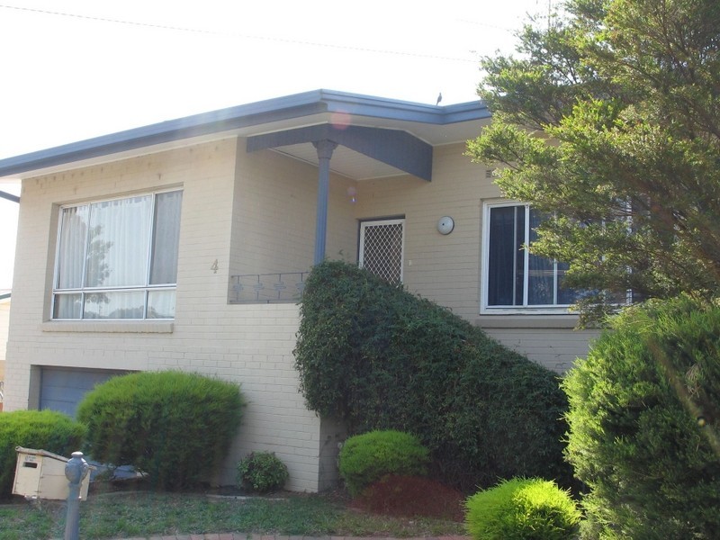 4 Callum Street, Queanbeyan NSW 2620