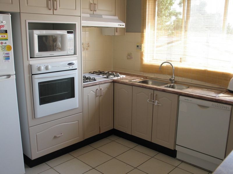 4 Callum Street, Queanbeyan NSW 2620