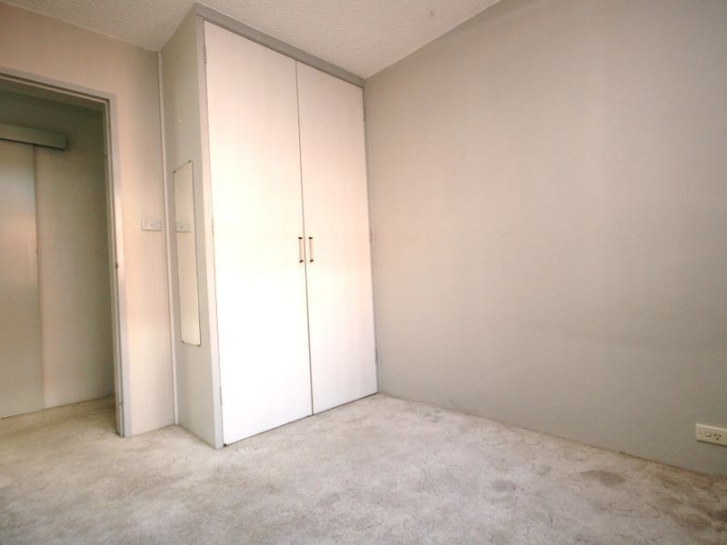 10/9 Crest Road, Queanbeyan NSW 2620