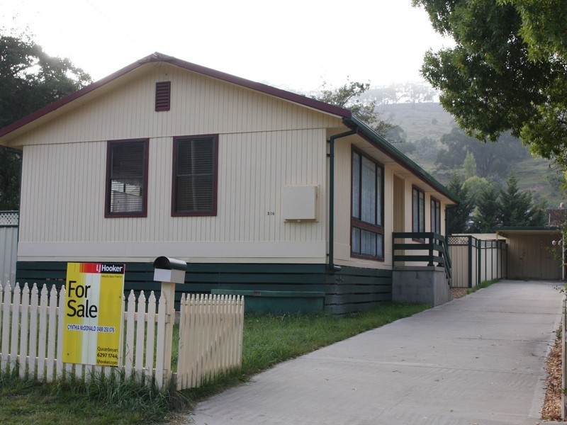 216 Foxlow Street, Captains Flat NSW 2623
