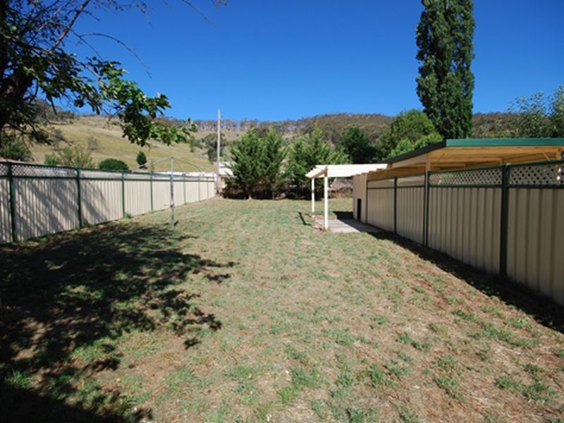 216 Foxlow Street, Captains Flat NSW 2623