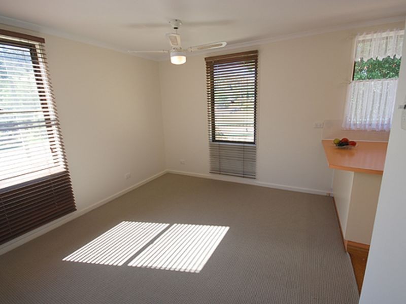 216 Foxlow Street, Captains Flat NSW 2623