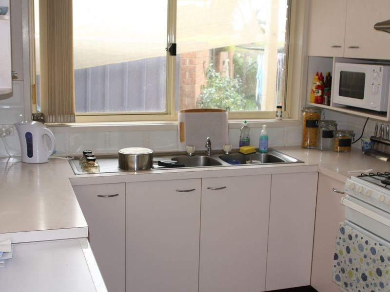 3/9 Walker Crescent, Jerrabomberra NSW 2619