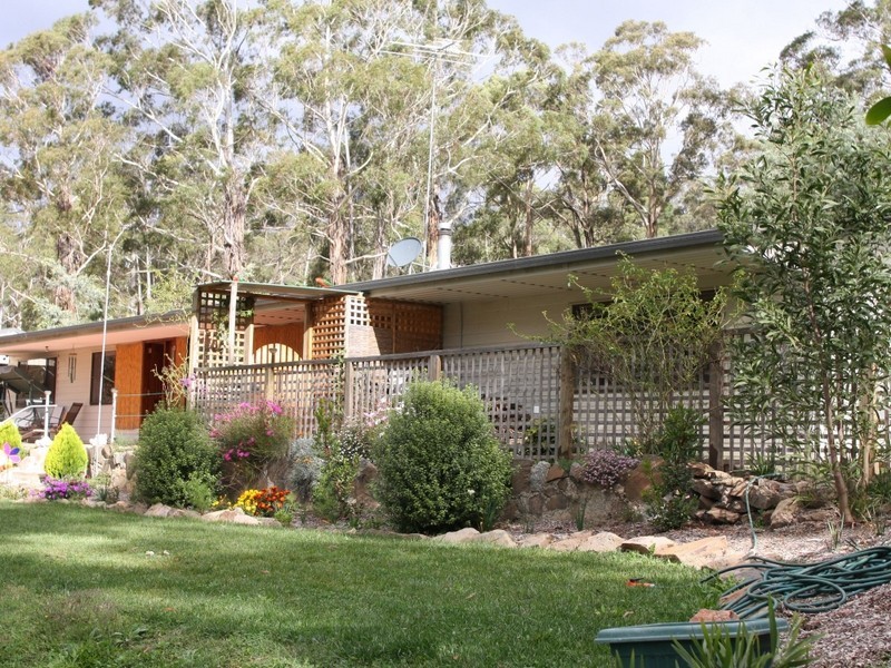 5 Harolds Cross Road, Captains Flat NSW 2623