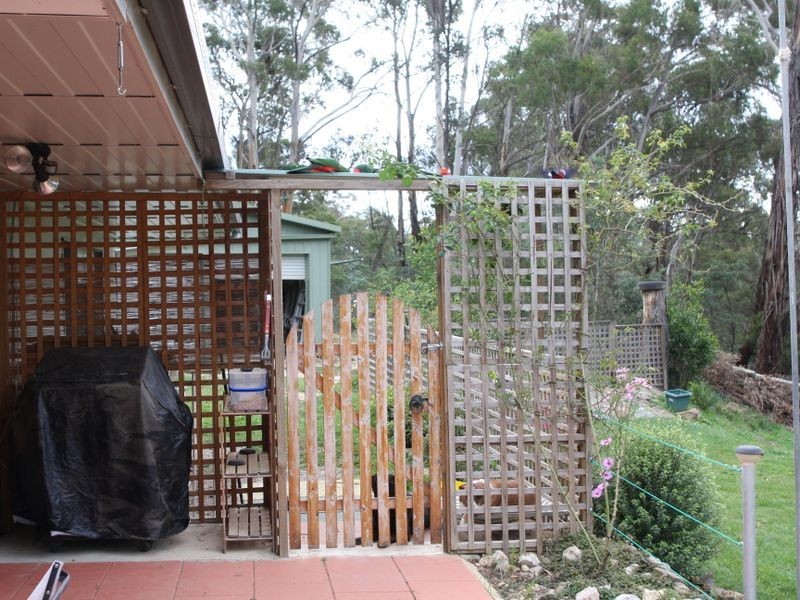 5 Harolds Cross Road, Captains Flat NSW 2623