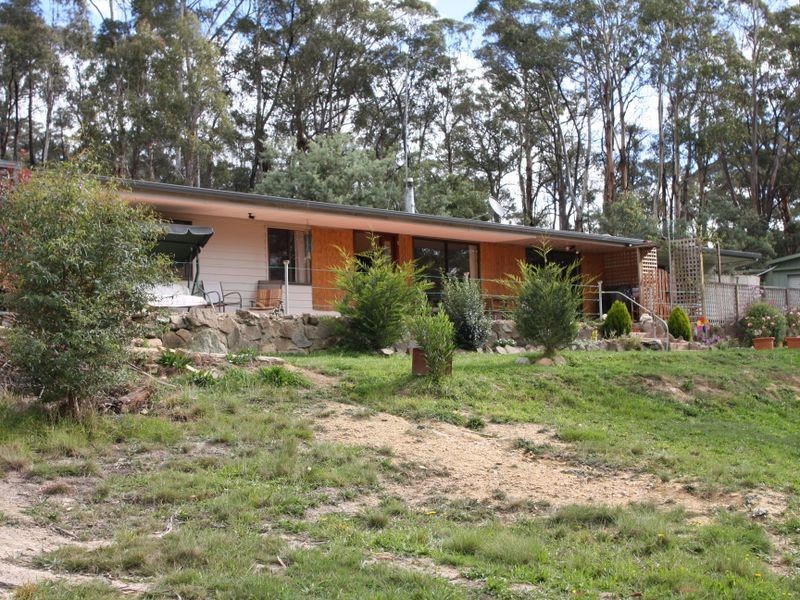 5 Harolds Cross Road, Captains Flat NSW 2623
